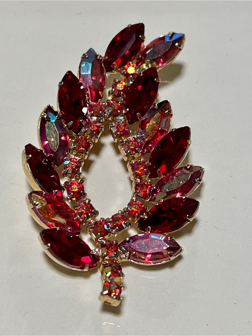 Juliana DeLizza Elster - Vintage Brooch and Clip Earrings